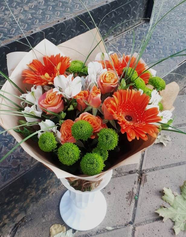 Букет цветов из: Герберы, Хризантемы, Альстромерии и Розы в Пелым