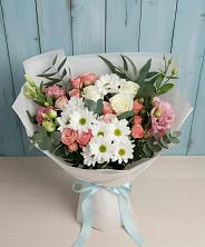 Букет цветов из:  Розы, Лизиантусы и Хризантемы в Пелым