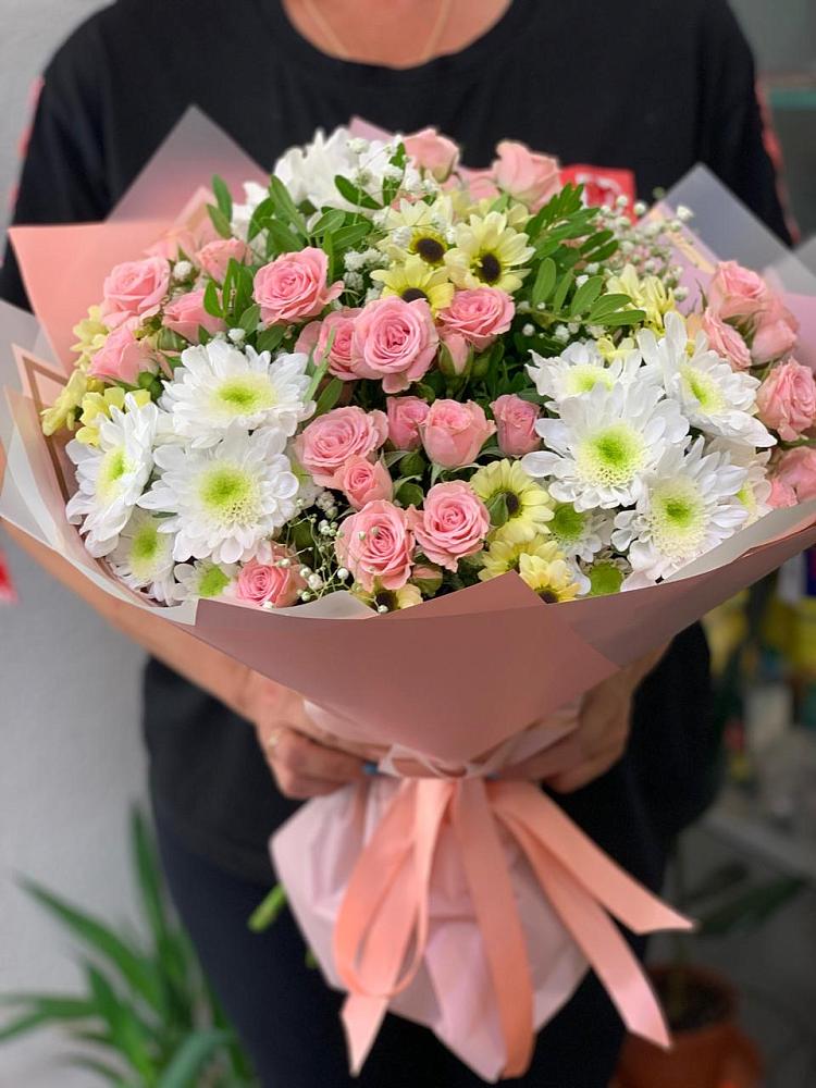 Букет цветов из: Розы и Хризантемы в Пелым