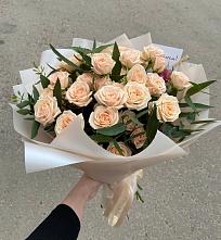 Букет Кремовые розы Латте в Пелым