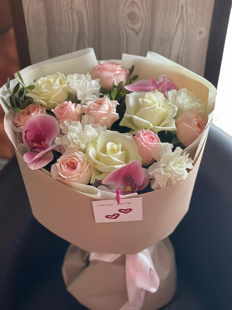 Букет цветов из: Орхидеи, Розы и Гвоздики в Пелым