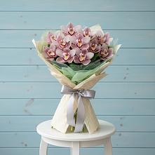 Букет цветов из:  Орхидеи и Розы в Пелым