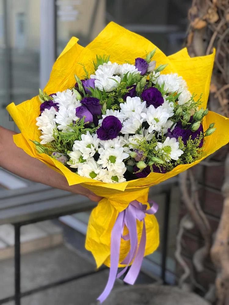 Букет цветов из: Ирисы, Хризантемы и Ромашки в Пелым