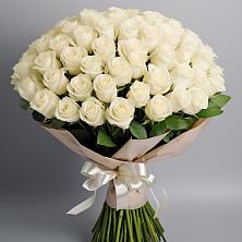 Букет 101 беля роза Белоснежка в Пелым
