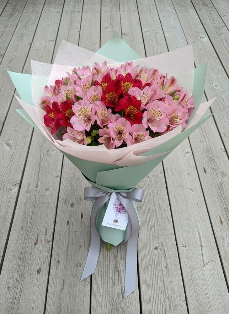 Букет цветов из: Альстромерии в Пелым