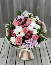 Букет цветов из:  Альстромерии, Гвоздики, Розы и Хризантемы в Пелым