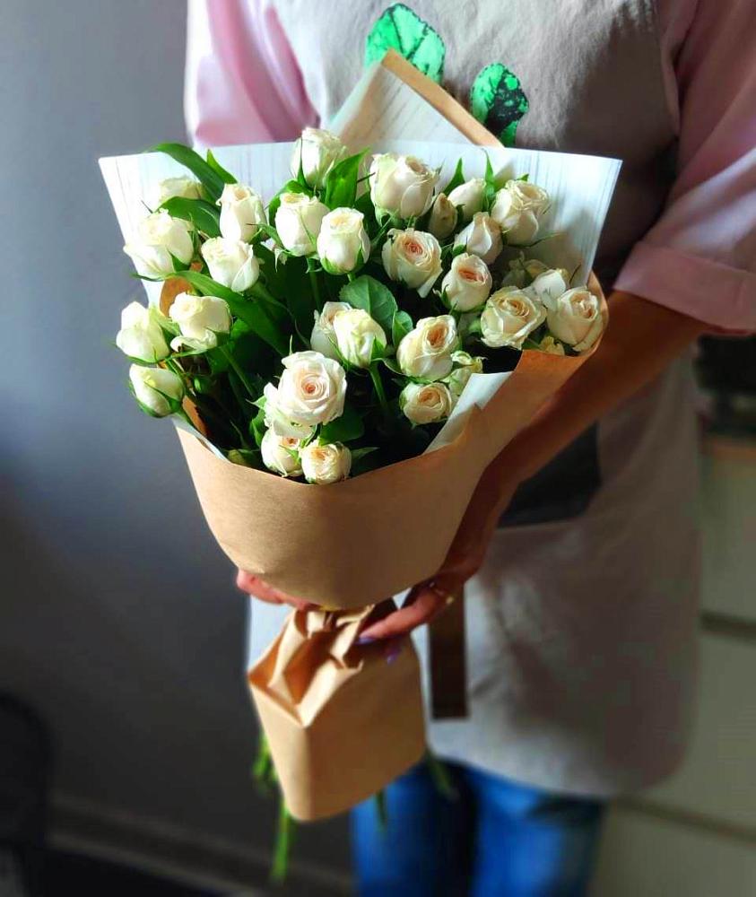 Букет цветов из: Розы в Пелым