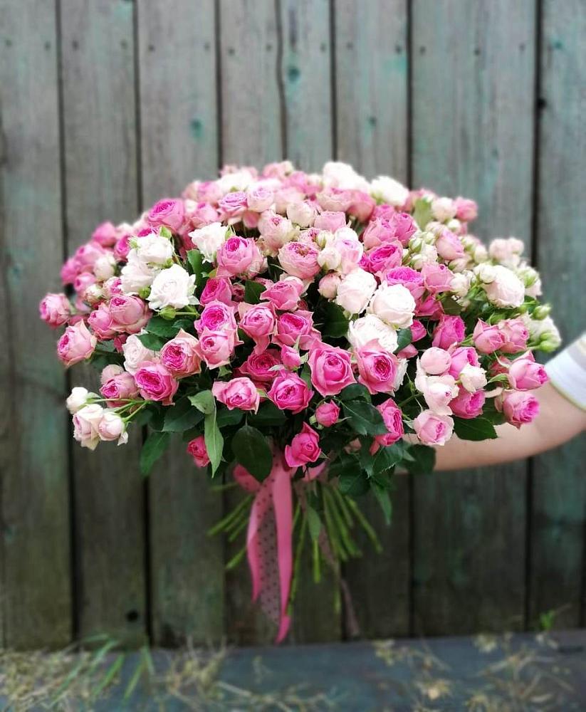 Букет Розовые кустовые розы Натали и Лав Лидия в Пелым