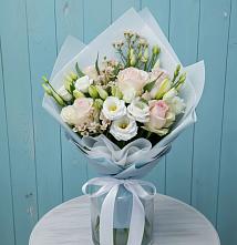 Букет цветов из:  Розы и Лизиантусы в Пелым