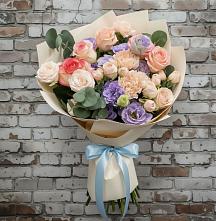Букет цветов из:  Розы, Лизиантусы и Гвоздики в Пелым