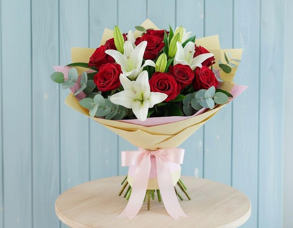 Букет цветов из: Лилии и Розы в Пелым
